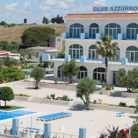 Club Azzurro Hotel & Resort Порто-Чезарео Экстерьер фото