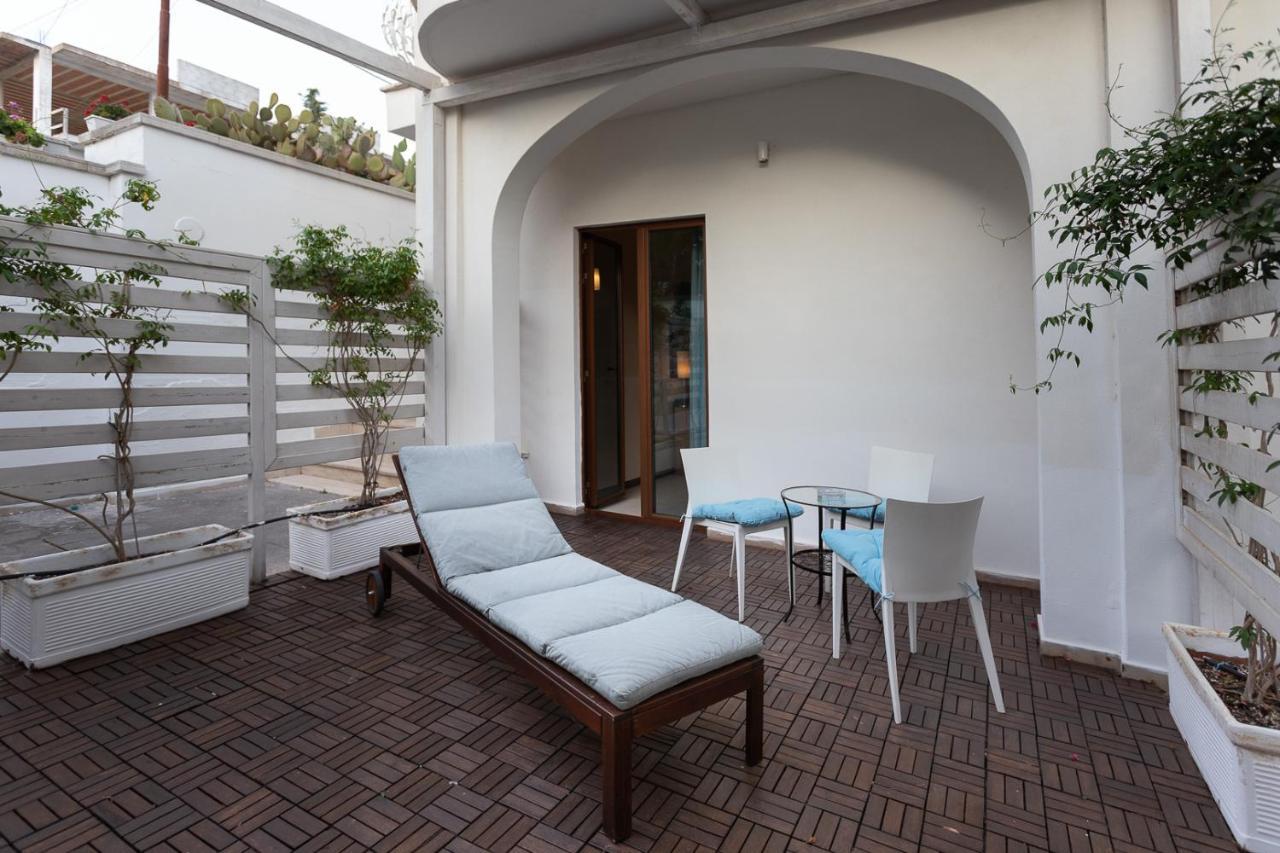 Club Azzurro Hotel & Resort Порто-Чезарео Экстерьер фото
