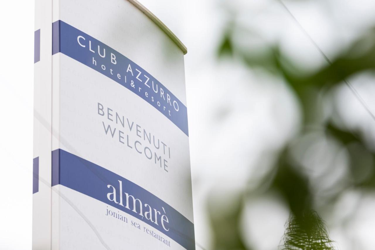 Club Azzurro Hotel & Resort Порто-Чезарео Экстерьер фото