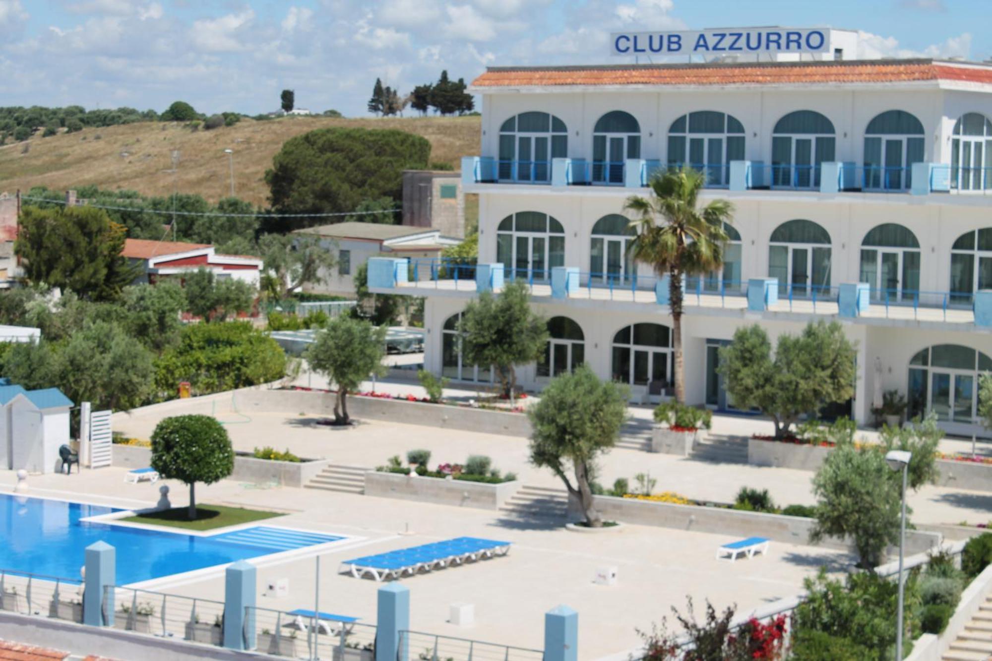 Club Azzurro Hotel & Resort Порто-Чезарео Экстерьер фото